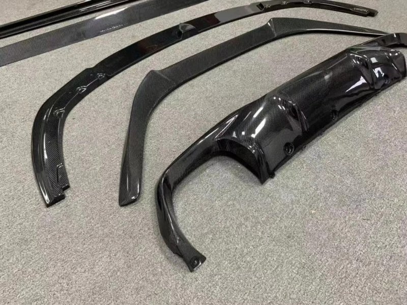 M8 Body Kits for  Excellent Quality Fast Delivery Dry Carbon Fiber Front Lip Side Skirt Rear Diffuser Spoiler